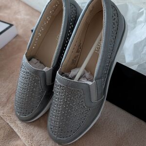 NEW Nine West Grey Woven Slip-On Sneakers